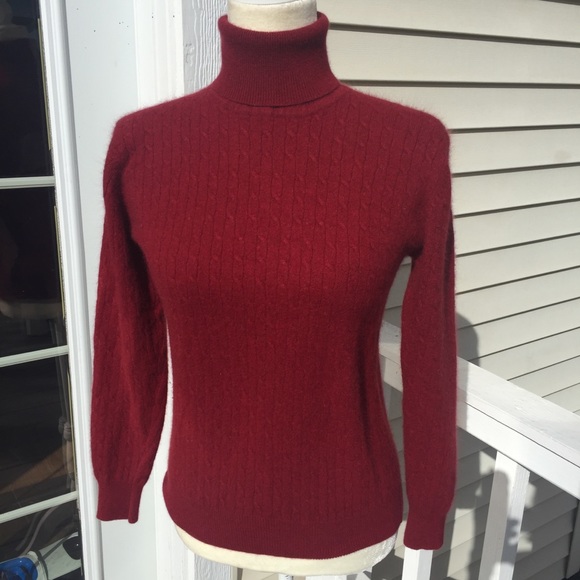 Lord & Taylor Cashmere Sweater - Picture 1 of 8